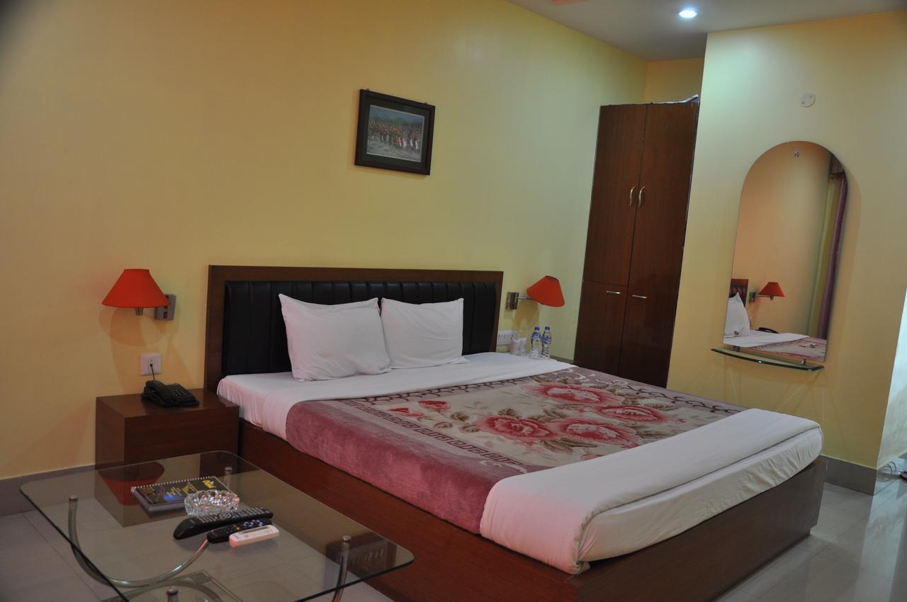 Hotel Dooars Mountain Alipur Duar エクステリア 写真
