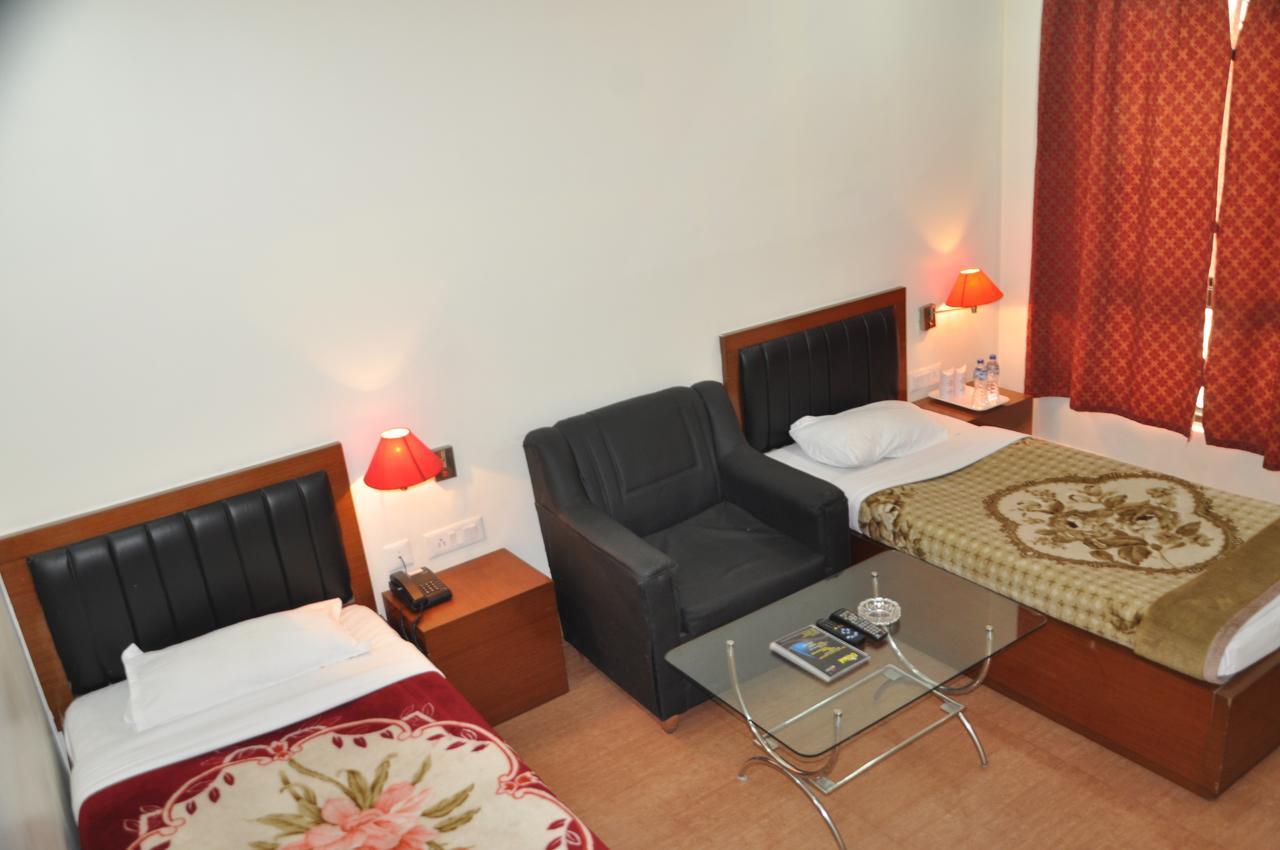 Hotel Dooars Mountain Alipur Duar エクステリア 写真