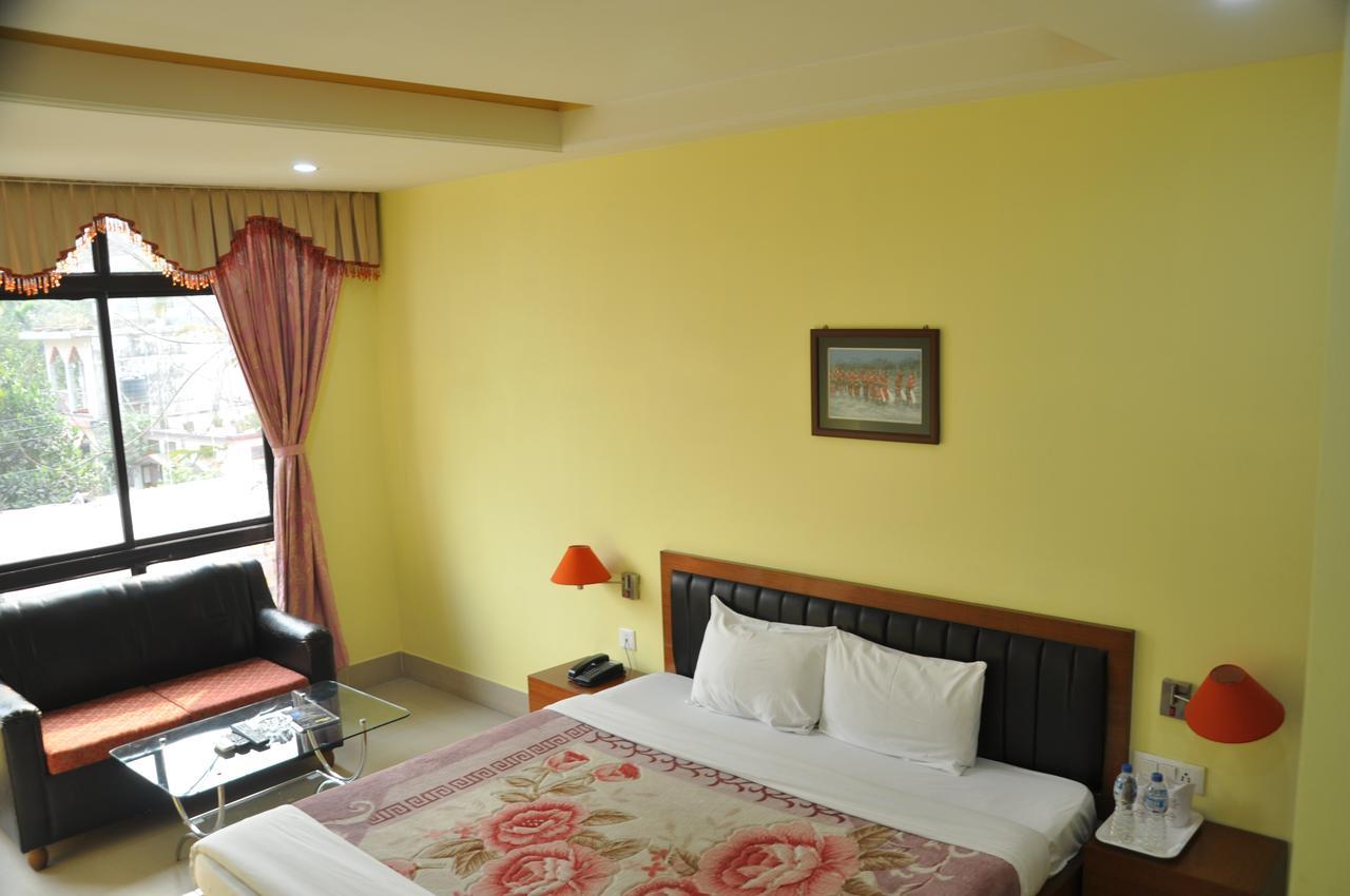 Hotel Dooars Mountain Alipur Duar エクステリア 写真