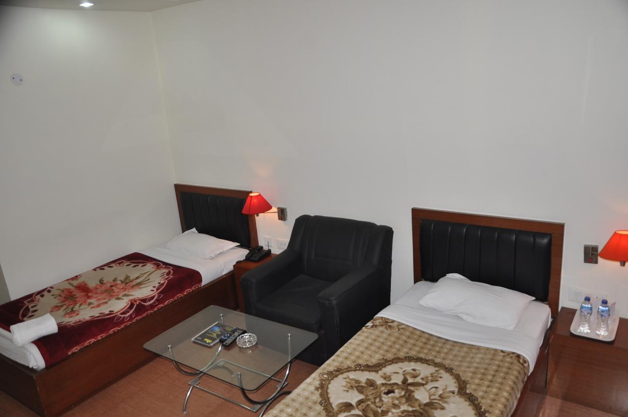 Hotel Dooars Mountain Alipur Duar エクステリア 写真