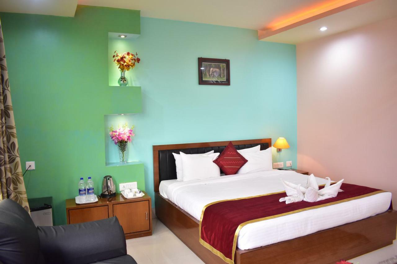 Hotel Dooars Mountain Alipur Duar エクステリア 写真