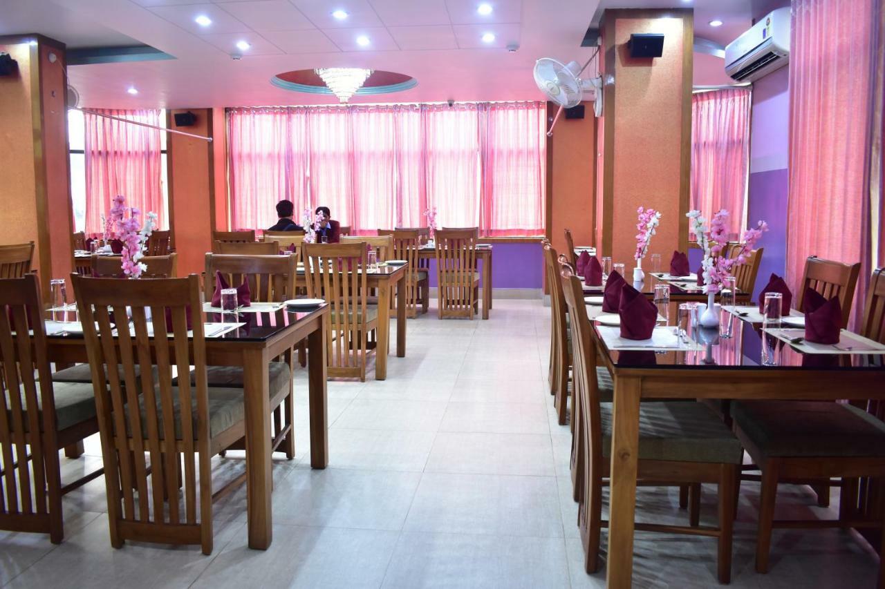 Hotel Dooars Mountain Alipur Duar エクステリア 写真